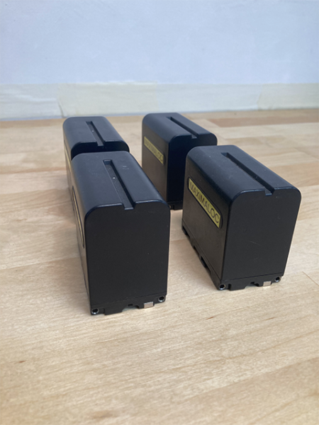LOT DE 4 BATTERIE NP-F970 – Image 4